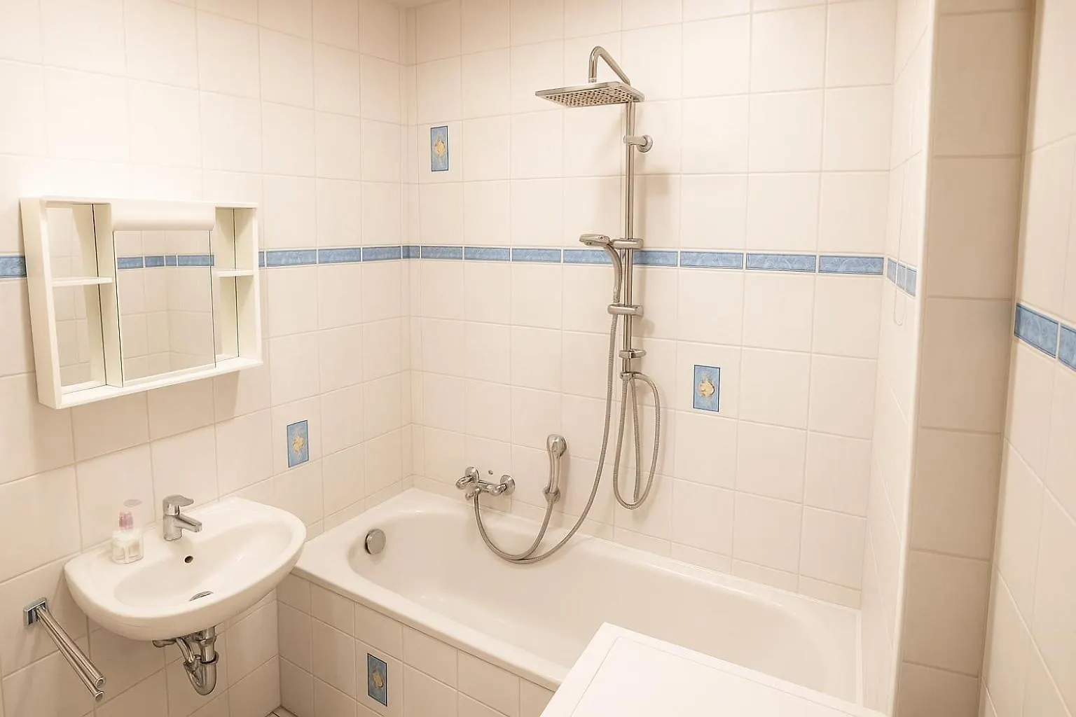Sunnyhome Monteurwohnungen Und Apartments In Regensburg Lappersdorf  Γερμανία